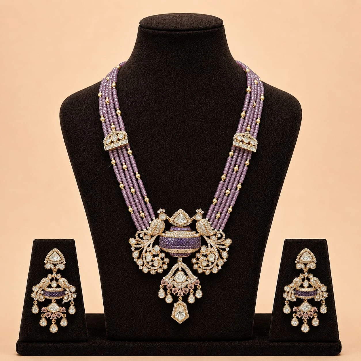 Model Necklace